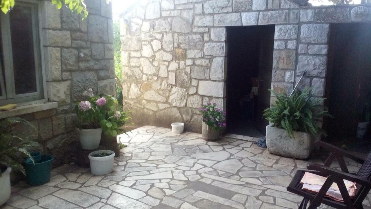 Cottage Melita The Apartment For Animal Lovers Babino Polje Екстериор снимка